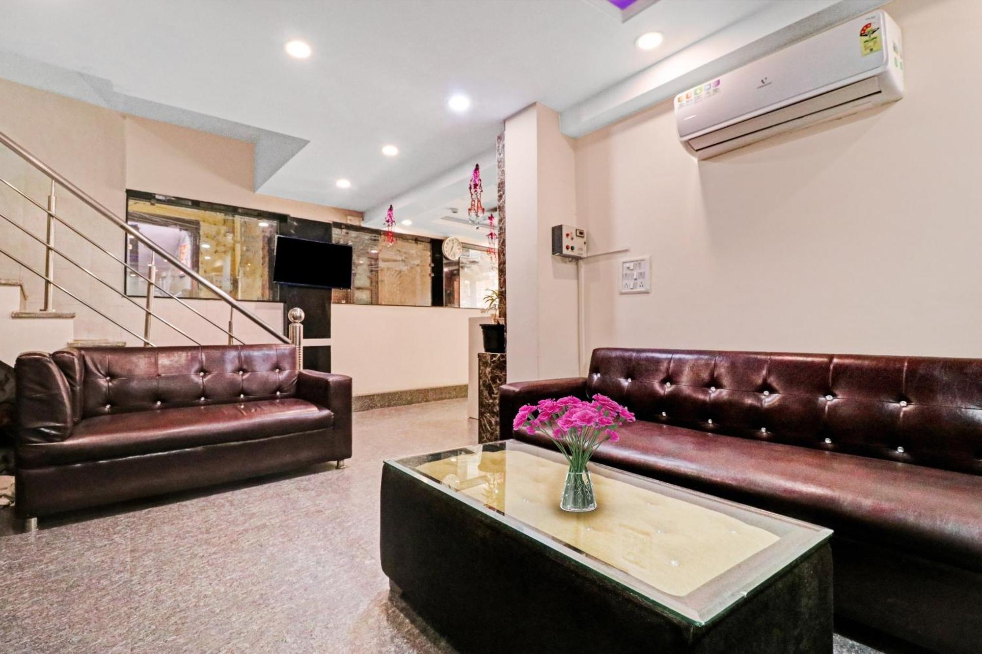 Hotel Stay House Yeni Delhi Dış mekan fotoğraf