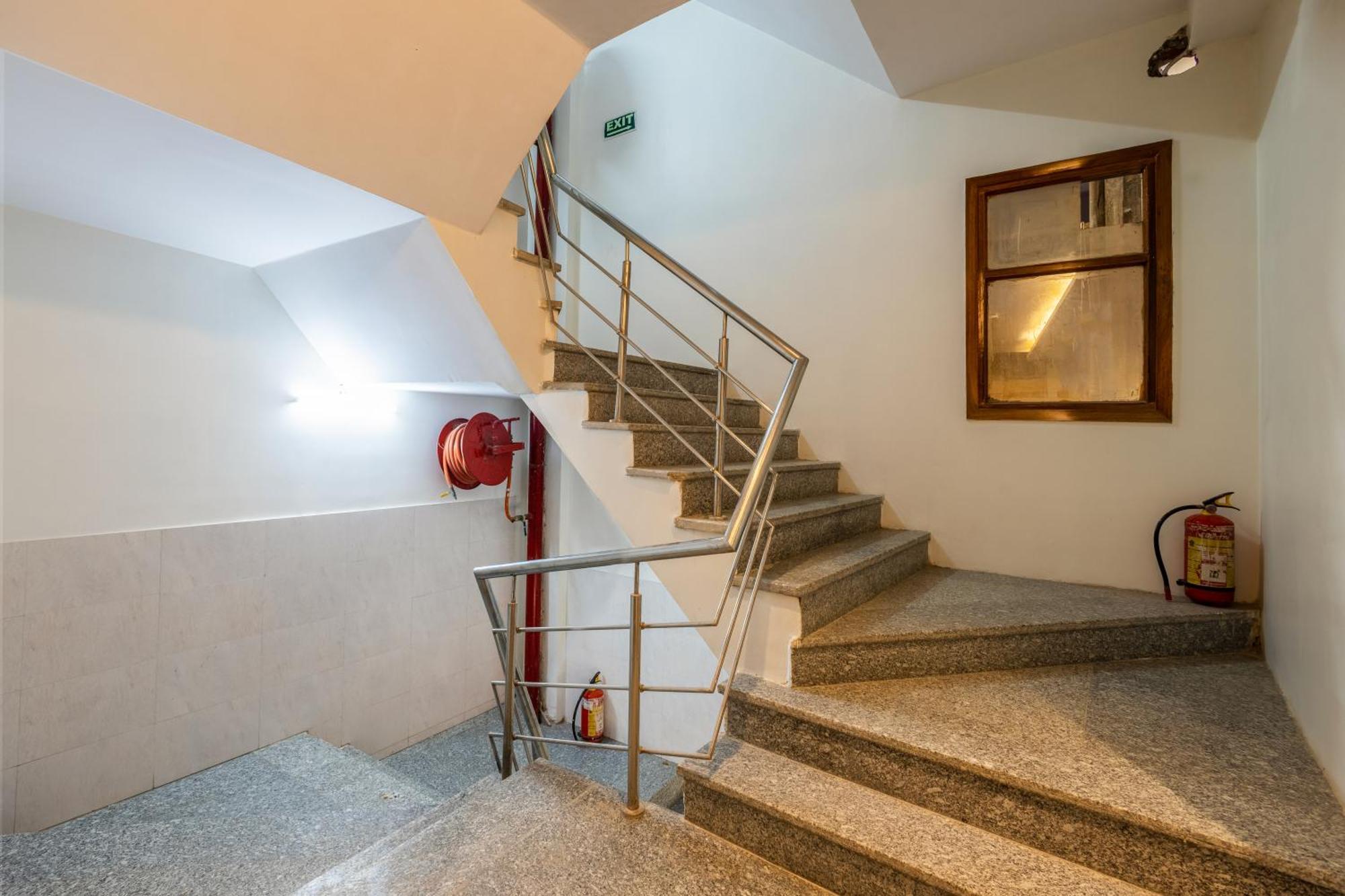 Hotel Stay House Yeni Delhi Dış mekan fotoğraf